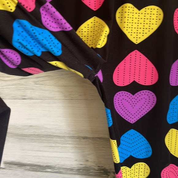 Adorable Colorful Heart Neon Love Leggings One Size - Picture 3 of 14